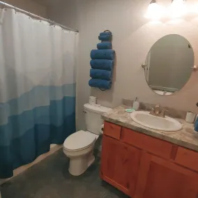 Bed & Breakfast Nook ❤ Fenced Yard ❤ Hot Tub ❤ Heated Floors ❤ Pet Friendly - Image 3