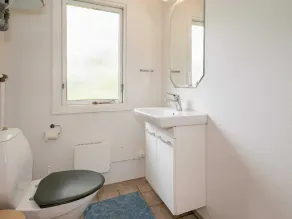 Seaside Holiday Home with Terrace near Limfjord - Image 2