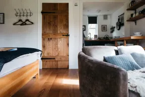 Idyllic wooden cabin 45 minutes away from Edinburgh & Glasgow - Image 4