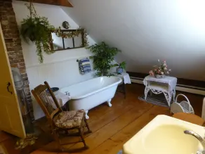 Charming Old Rustic Farmhouse, Privacy, House With Character - Image 2