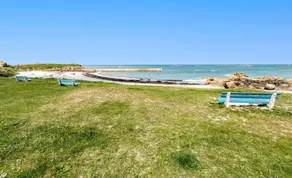 Apartment 'Sea View Apartment - Beach 30m Away' with Ocean View, Private Terrace & Wi-Fi - Image 5