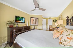 Beach Blast Loft! Penthouse Condo, ocean view, steps to the beach - Image 5