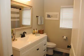 Maîtrise rénovée 3 chambres 2 salles de bain piscine privée Accueil à Punta Gorda FL - Image 4