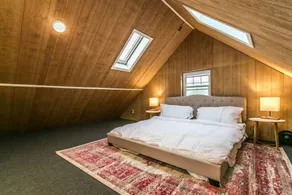The Beach Pad · Spacious 4BR Getaway · Walk to Sylvan Beach - Image 5