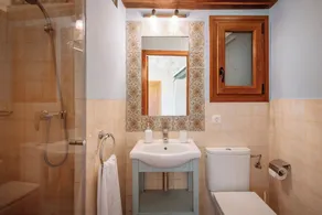 IDEAL FOR FAMILIES. Large garden, private swimming pool, barbecue, terrace, AC 14 persons - Image 4