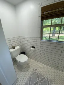 Whiffletree Farmhouse just 2 mins off I-26 & 8 mins from downtown Spartanburg! - Image 5
