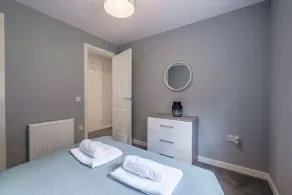 Lovely 2 Bedroom Terrace House - Image 2