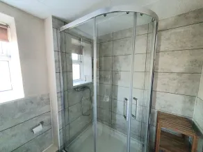 2-bed Flat With Superfast Wi-fi DW Lettings 9WW - Image 3