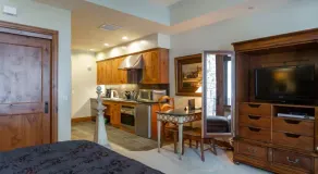 Shooting Star Lodge at Deer Valley Resort - Hotel Room #102 - Image 3