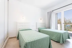 Villa moderna ed elegante in prima linea di Mal Pas, Alcudia. - Image 3