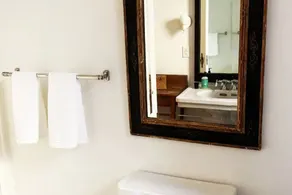 Luxury Short Term European Inspired Rental Flat 1 - Image 4