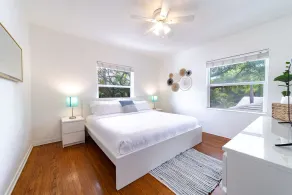 Blue Parrot 1 bedroom Apt ★5 min drive to the Ocean★Galleria Mall - Image 4