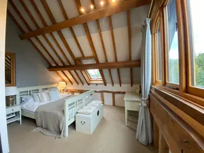 Beautiful Large Family Barn with stunning views and hot tub - Image 4