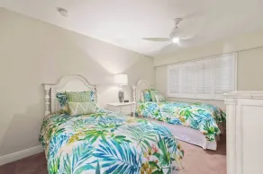 Beautiful Beachfront two-bedroom condo with a pool. - Image 4