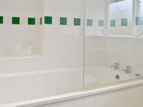3 bedroom accommodation in Hook Norton, near Chipping Norton - Image 5