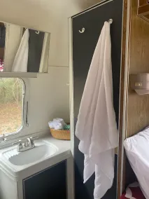Peaceful Airstream Fast WiFi Low Pet Fee FirePit Star Gazing Convenient - Image 5