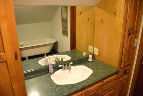 Unique Large House on 40 Acres, Great Views, Bass Pond, and Trails. Pets OK! - Image 2
