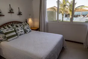 House with pool and beachfront access. - Image 4