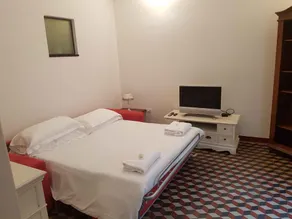 Holiday apartment in the medieval village of Finale Ligure - Image 4