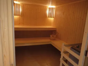 Maison de vacances avec terrasse | Accès piscine + salle de gym! - Image 3