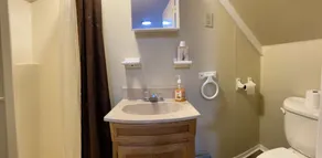 Sportsman Cottage - Raystown Lake Vacation Rentals, Aunt Susie's - Image 4