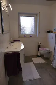 Muito bom apartamento para 1-5 pessoas na frente. Odenwald, a 10 minutos da A5 - Image 2