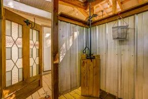 20% Off, 3 Properties, Large Groups Welcome - Image 2