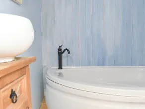 4 bedroom accommodation in Dawlish - Image 2
