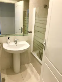 New apartment with stunning views - Image 5
