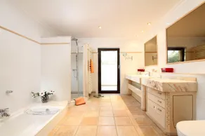LLOP. Magnificent villa with sauna - Image 2