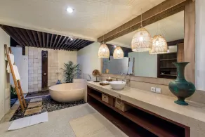 Luxury tropical 5-bedroom villa, five minutes to the beach - Canggu - Image 5