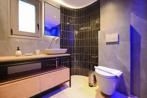 Luxury Suites with private Swimming pool 1st floor - Image 4