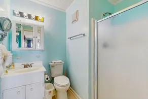 Magnifiquement condo en bord de mer avec accès direct à la plage et piscine / bain à remous partagés! - Image 3