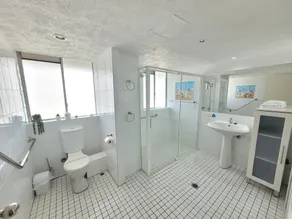 Autonome avec vue sur l'océan, Wi-Fi, parking, en face de la plage surveillée U14B - Image 3