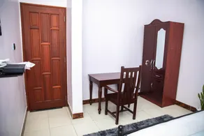 Private room in a villa - located in Sinza - Image 3