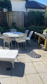 4 Bed House - Sleeps 8 - Pets - Parking - Wifi - Image 3