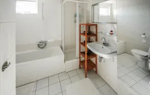 Gorgeous home in Lemmer with WiFi - Image 2