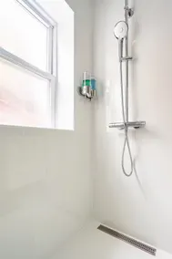 Retro Apartment in Andersonville - Image 2