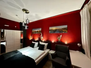 Elements Red / Newly renovated room - Image 4