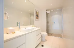 Gold Coast Private Apartments - H Residences, Surfers Paradise - Image 3