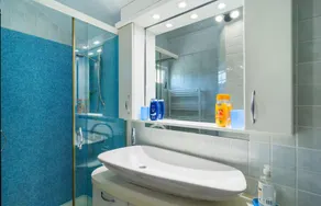 Maison d'une chambre en bord de mer à Povlja - Image 3