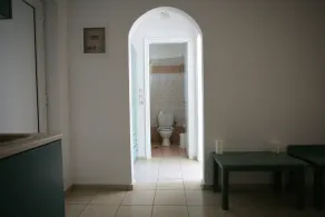 Elpis Studio Apartments - Image 3