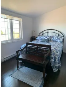 Cozy Oceanfront Cottage - Image 5