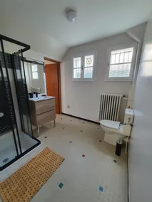Logement en copropriété type F2 climatiser avec piscine - Image 3