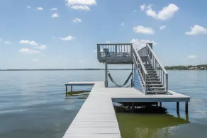 Schöne 180-Grad-Ansicht des Cedar Creek Lake mit atemberaubenden Sonnenuntergängen - Image 2