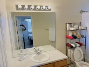 Nice 4Bedroom House  and Beautiful Place - Image 2