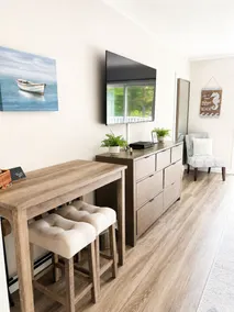 Beautifully Updated Two Queen Suite - Image 2