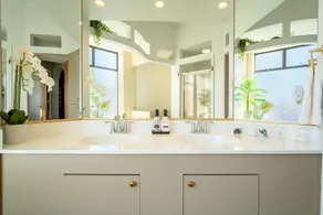 Historic Penthouse Loft | Rooftop Haven - Image 5