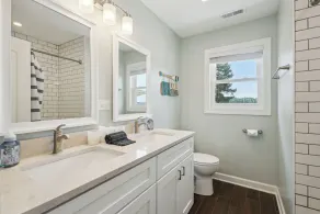 Beautiful Lake House with 150' sandy beach on 85 acre all sports lake - Image 3
