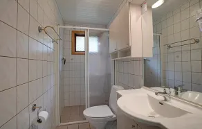 2 bedroom awesome home in Nexø - Image 2